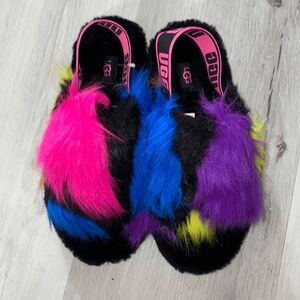 UGG- Neon colored FLUFF YEAH WOMENS SLIPPERS- women size 8